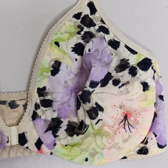 Victoria’s Secret Vintage Dainty Floral Lace Underwire Front Closure Bra - Picture 8 of 11